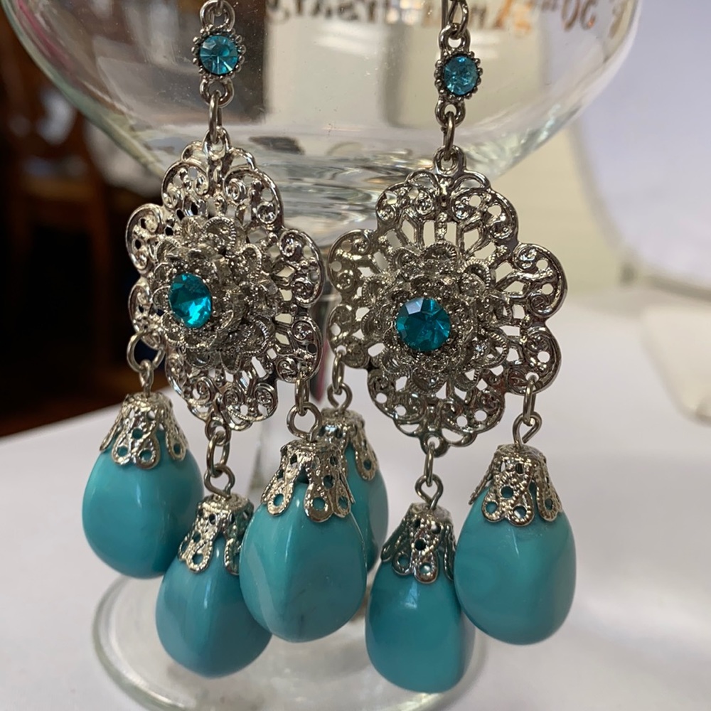 Gorgeous ornate silver and blue bead rhinestone earrings